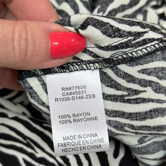 Free People x Sandrine Rose Zebra Print Short Sleeve Shirt S, Pearl Snap NWOT - Picture 8 of 10
